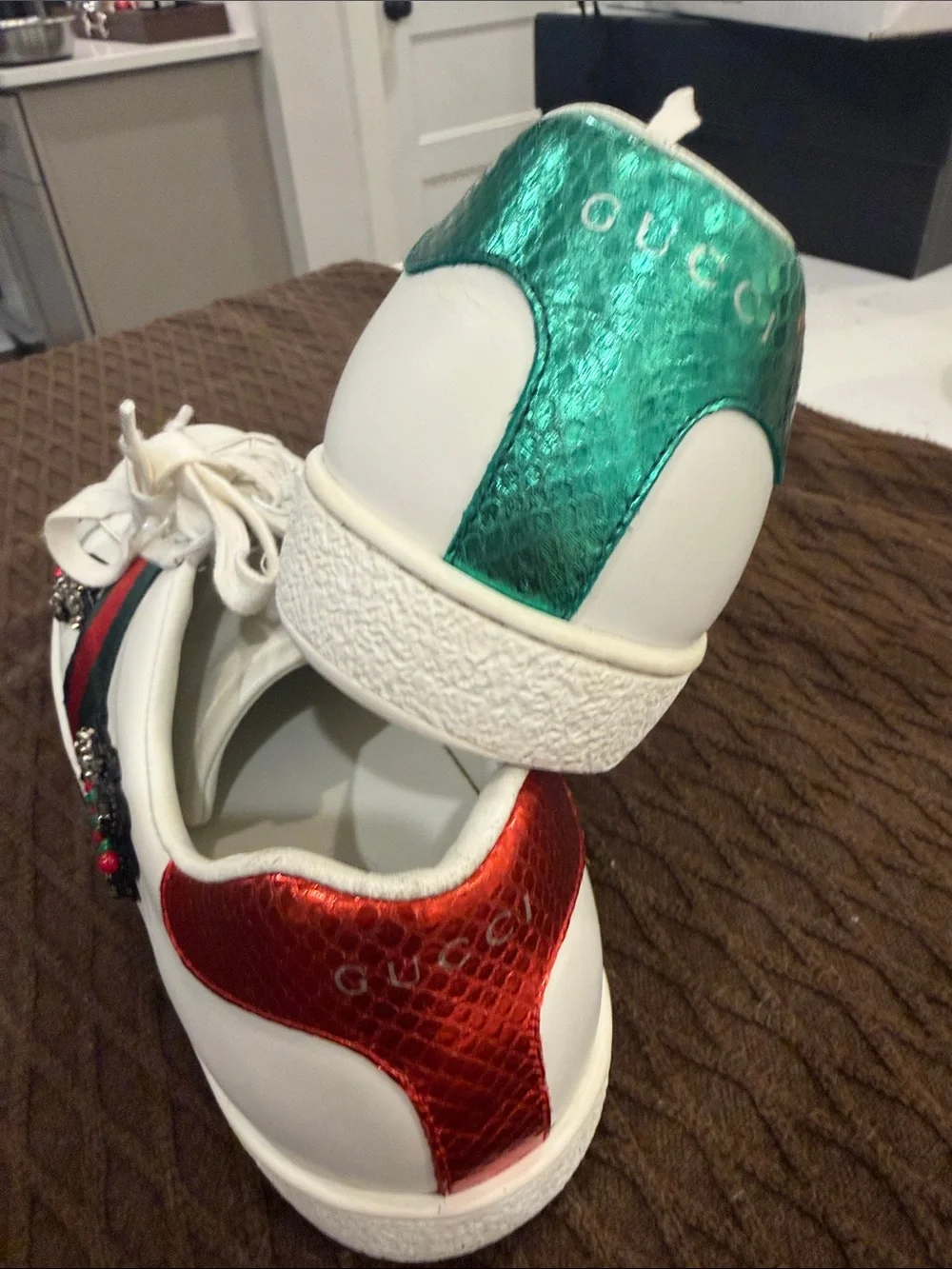 Gucci Leather Sneakers w:Green and Red Stripes and embroidered sequin arrow